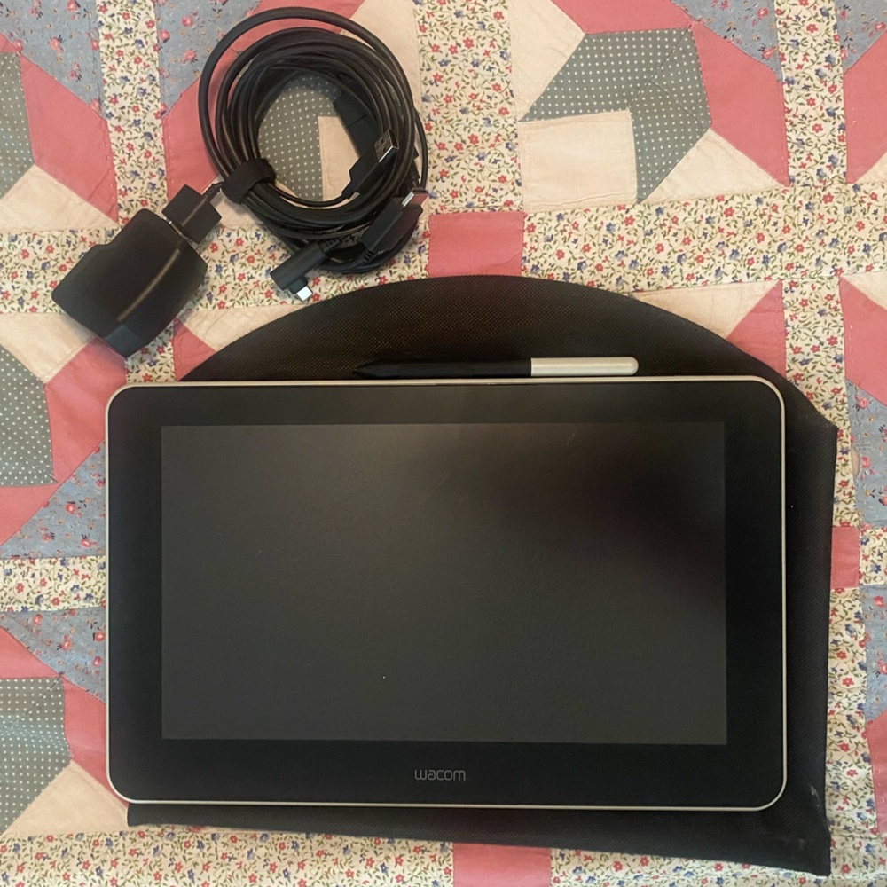 BRAND NEW Wacom One (gen. 1)  13 inch drawing tablet